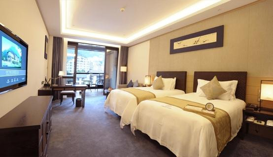 神农架康帝君兰酒店主图