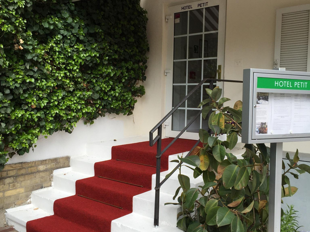 Hotel Petit主图