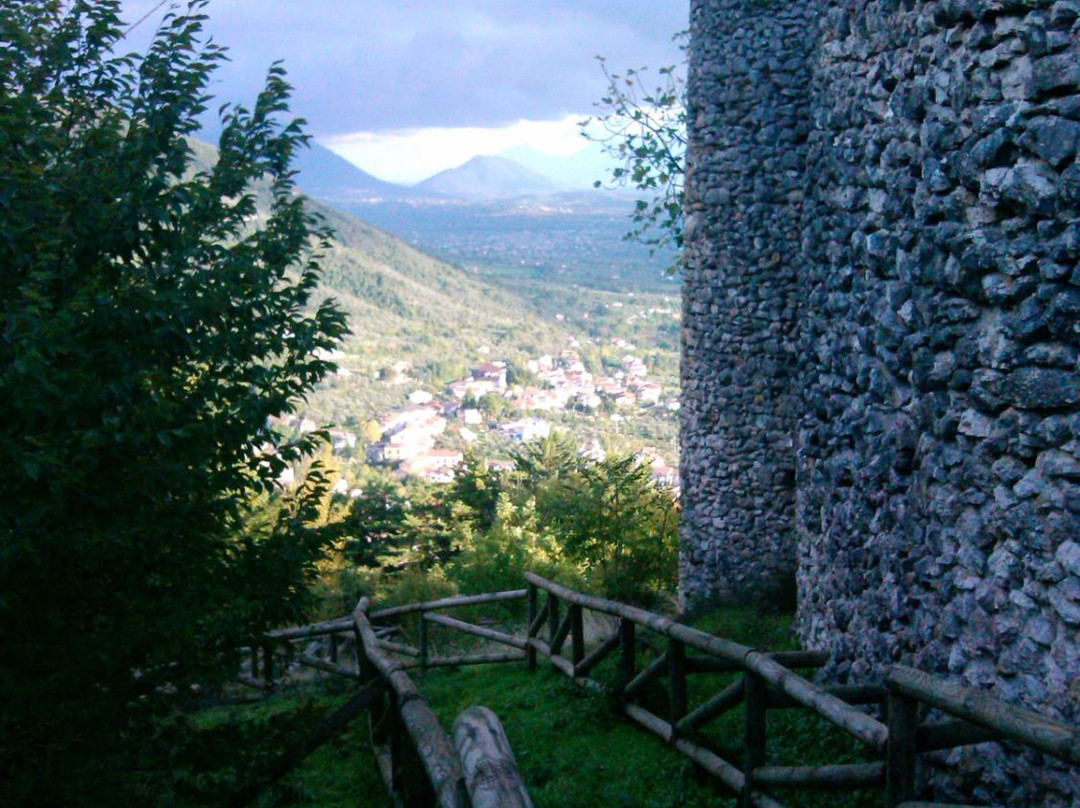 Castello di Rupecanina Torre Normanna景点图片