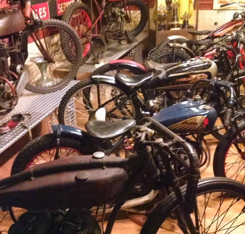Iron Horse Social Club景点图片