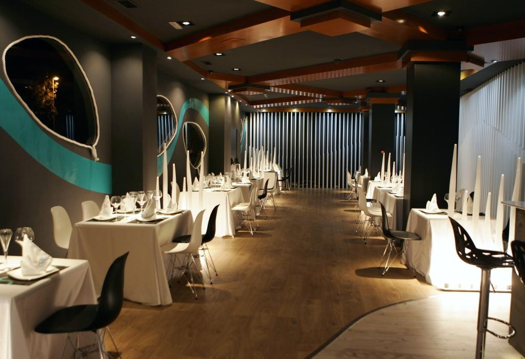 瓜尔达马尔德尔塞古拉餐馆和美食-Restaurante Le Bleu