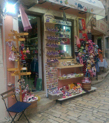 More-罗维尼必去景点