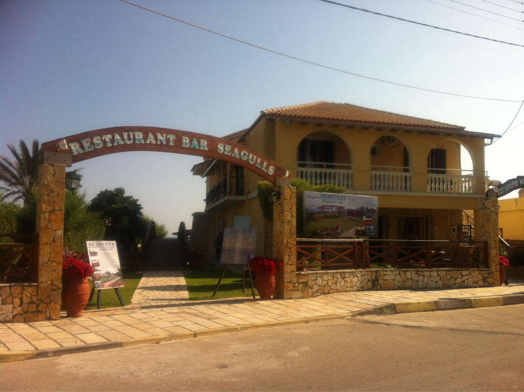 Agios Georgios餐馆和美食-Seagulls