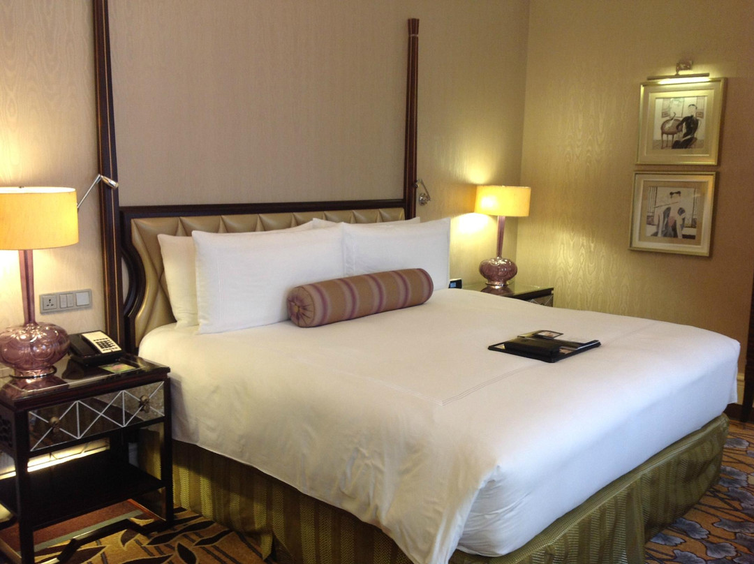 上海和平饭店主图