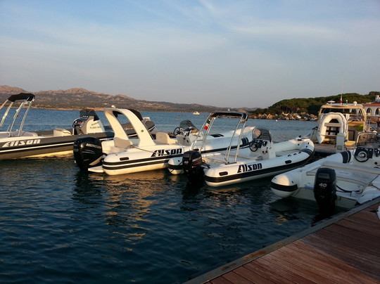 Marina Dei Giardinelli - Boat Rentals-拉马达莱娜必去景点