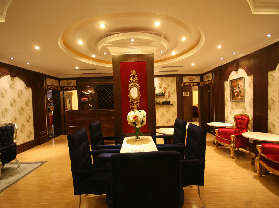 东方名人国际大酒店主图