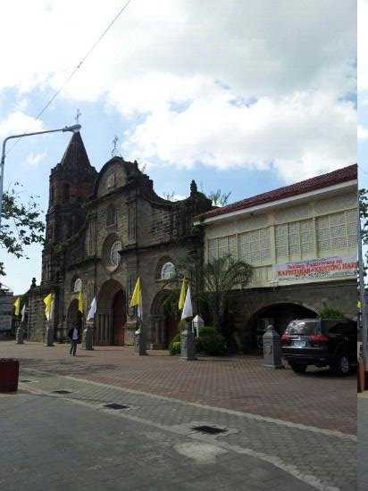 Barasoain Church景点图片