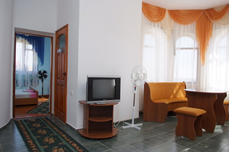 Kazantip Leopolis Hotel主图