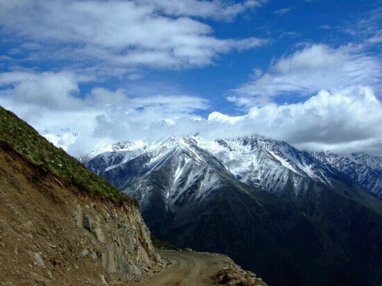 贡嘎山景点图片