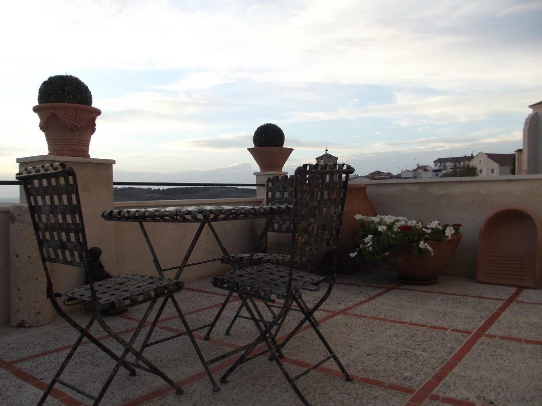 Terrazas a la plaza主图