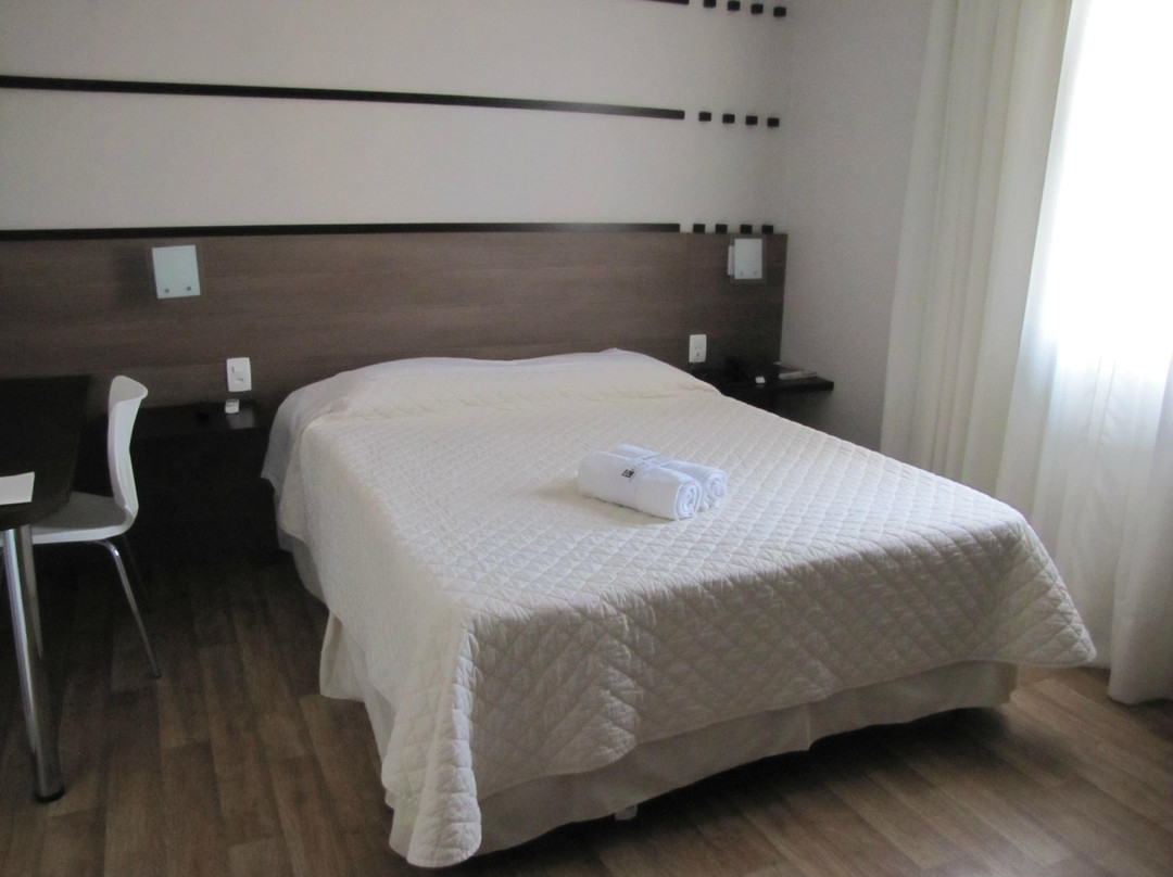 Petry Plaza Hotel主图