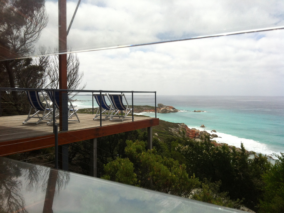 Bay of Fires Signature Walk by Tasmanian Walking Company景点图片