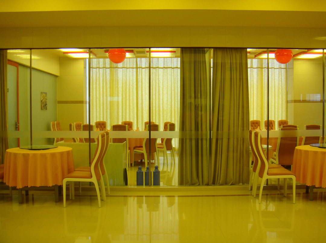 金苹果大酒店主图