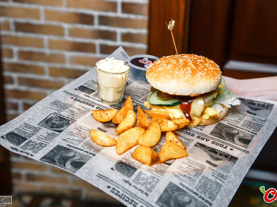 Malyy Ashlamash餐馆和美食-Chili Lounge