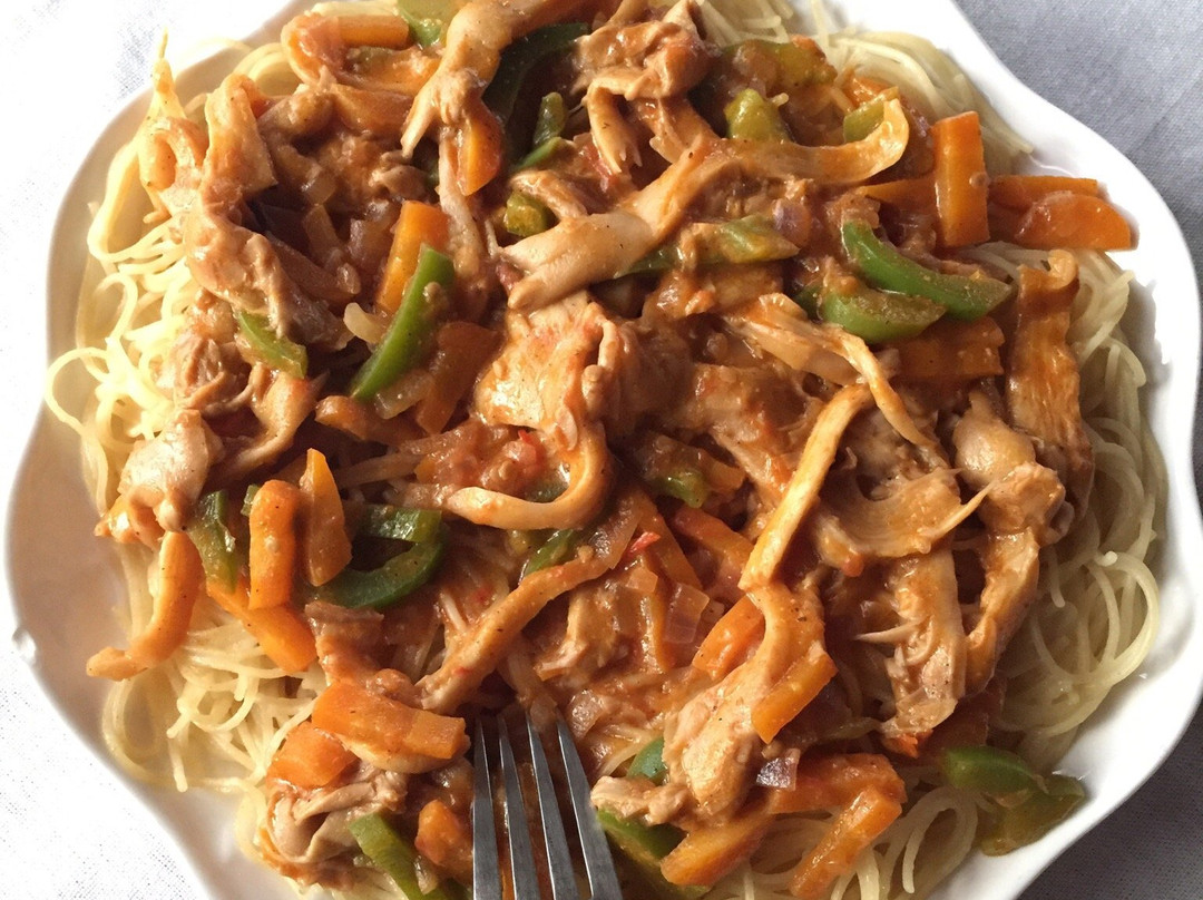 姆贝亚餐馆和美食-Metro Cuisine