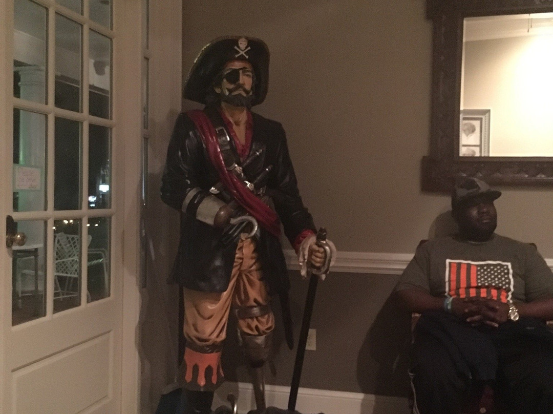 Santee餐馆和美食-Captains Quarters