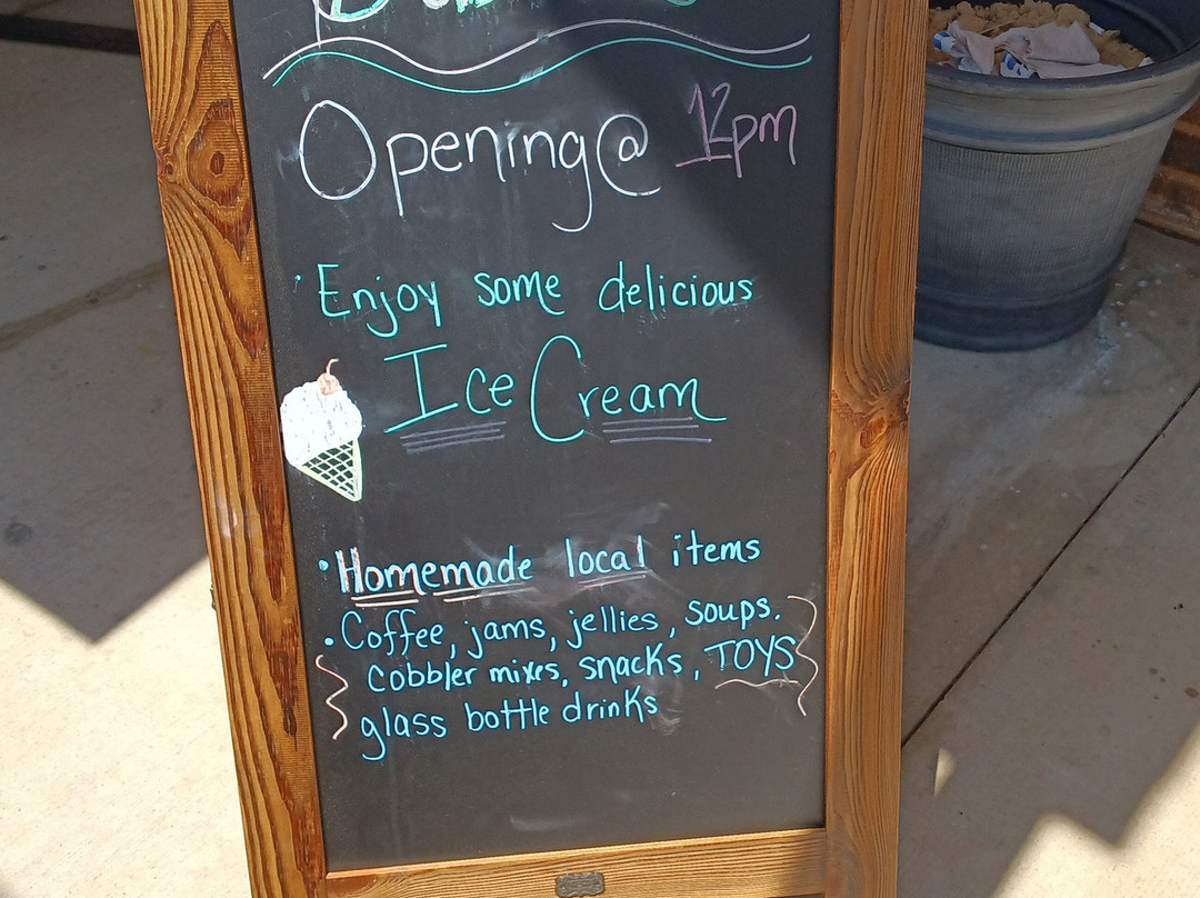 Buzze's Creamery & General Store