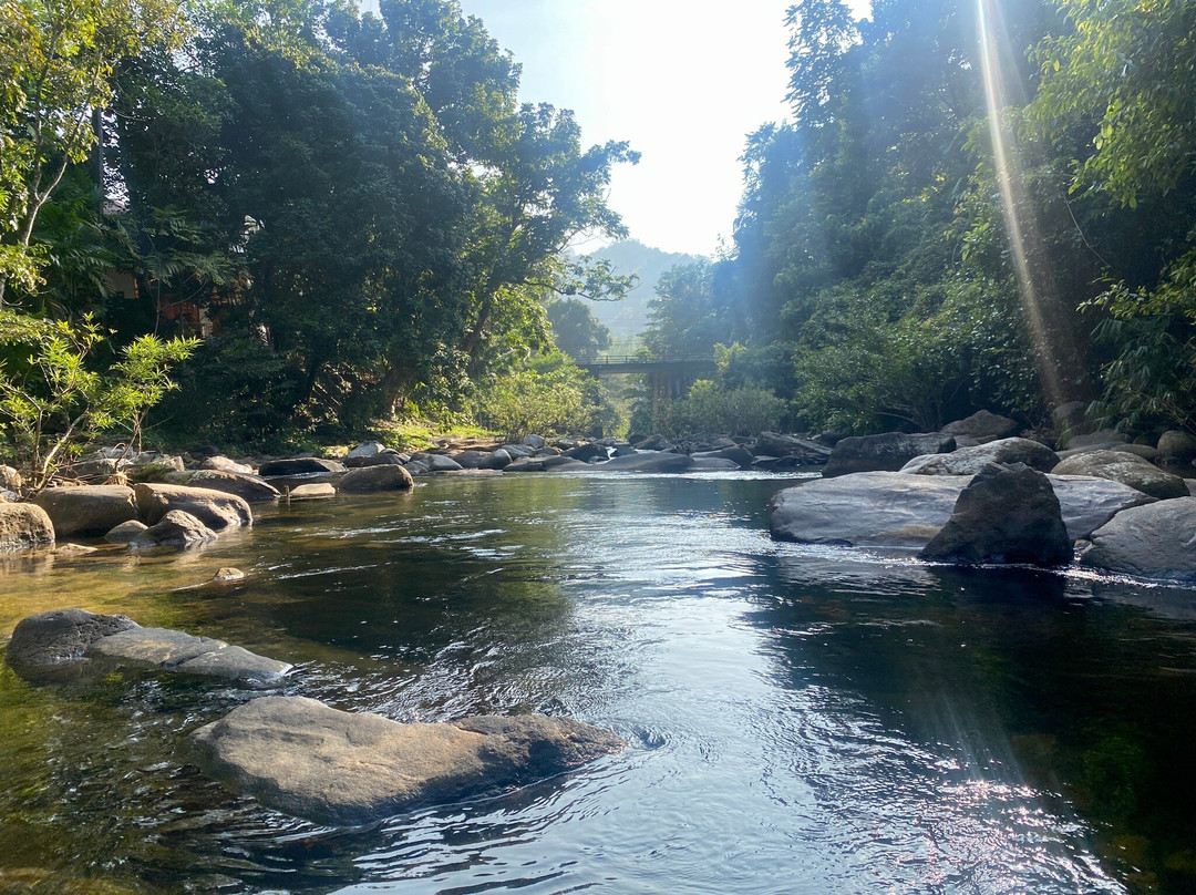 Old Bridge Riverside Hotel