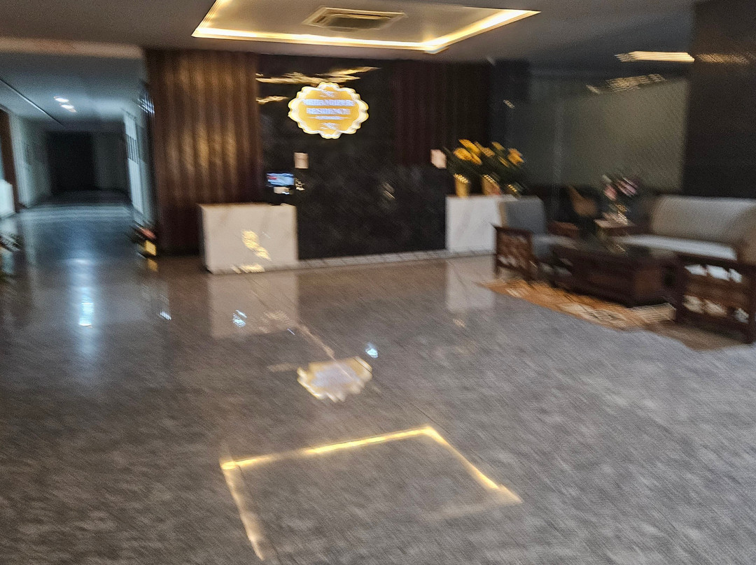 Hotel The Grand Mehandipur