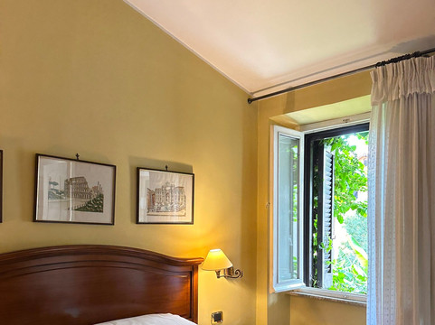 布拉曼特酒店主图