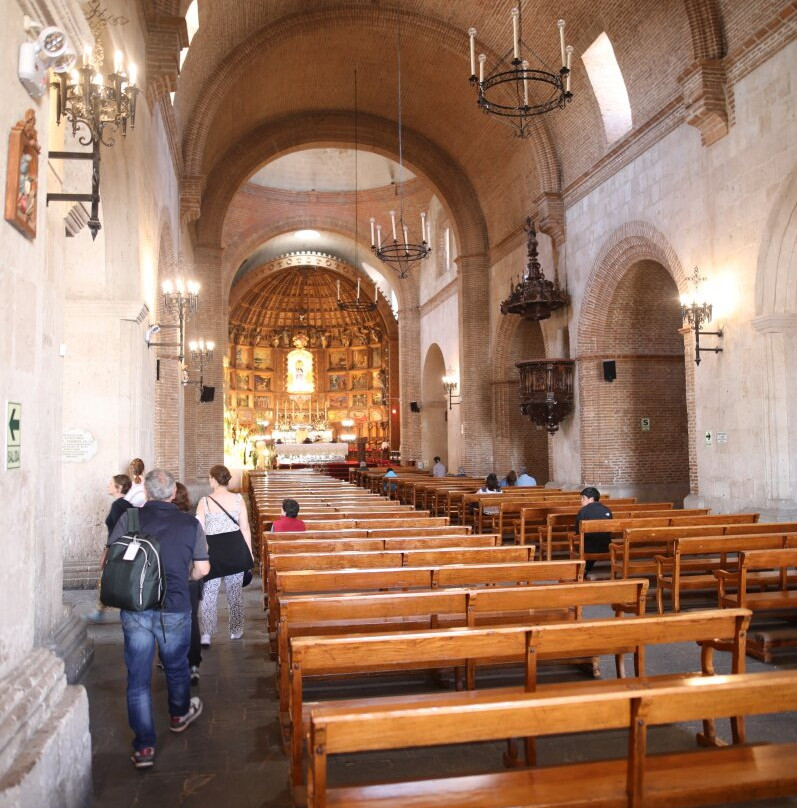 San Francisco Plaza, Church and Monastery-阿雷基帕必去景点