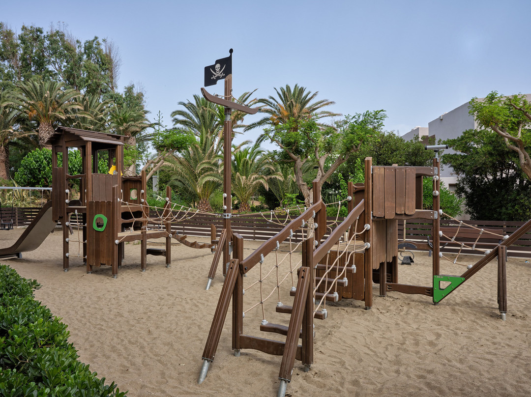 Atlantica Ocean Beach Resort主图