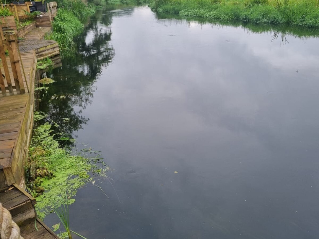 滨河之家旅馆