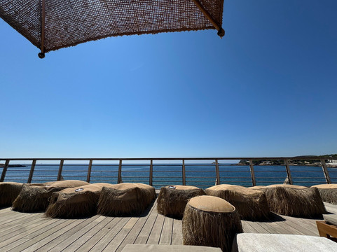 普莱因大酒店主图