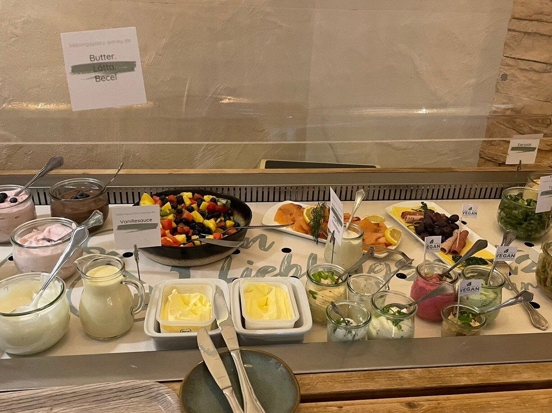 Lieblingsplatz Parey - Schwimmendes Seehotel