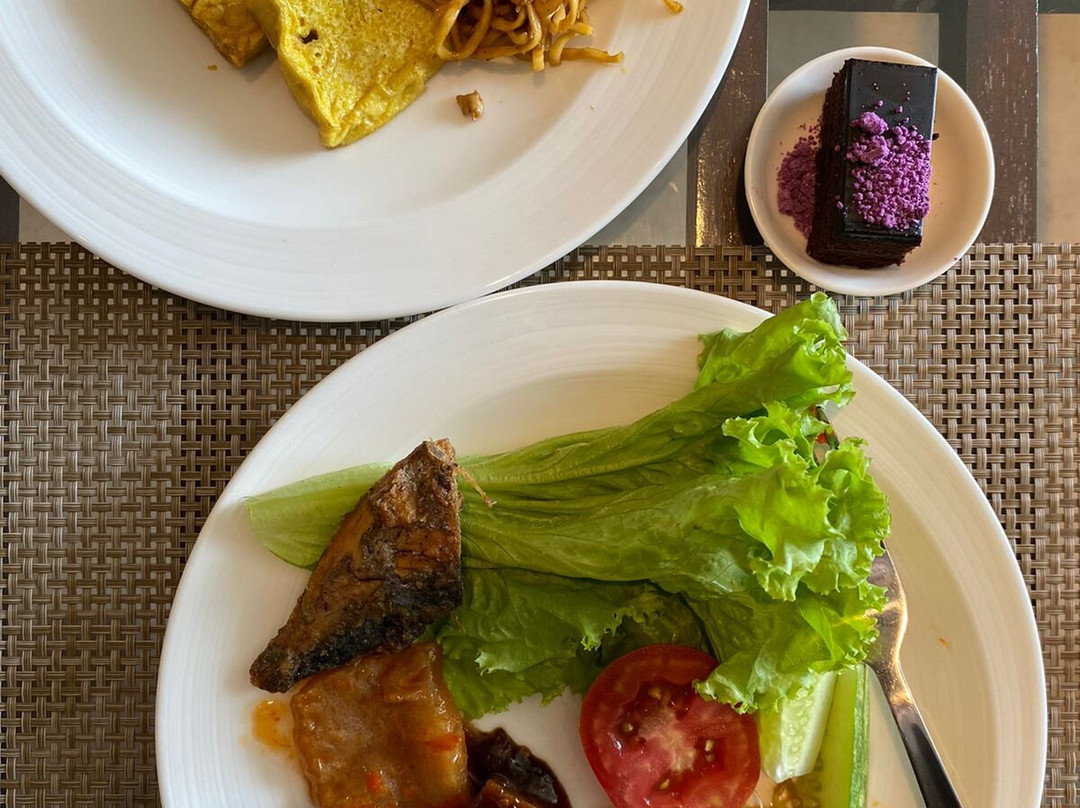 Hotel Santika Premiere Kota Harapan Indah主图