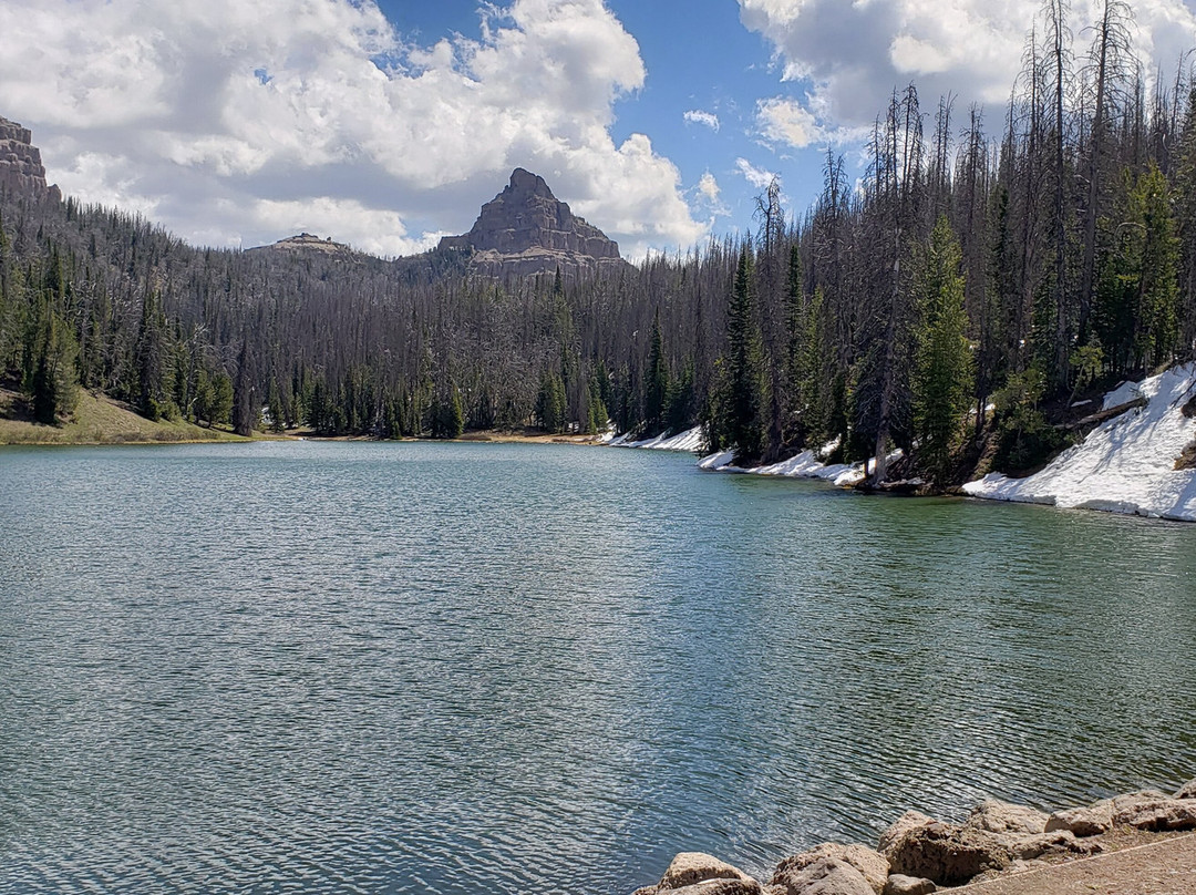 Wind River Lake景点图片