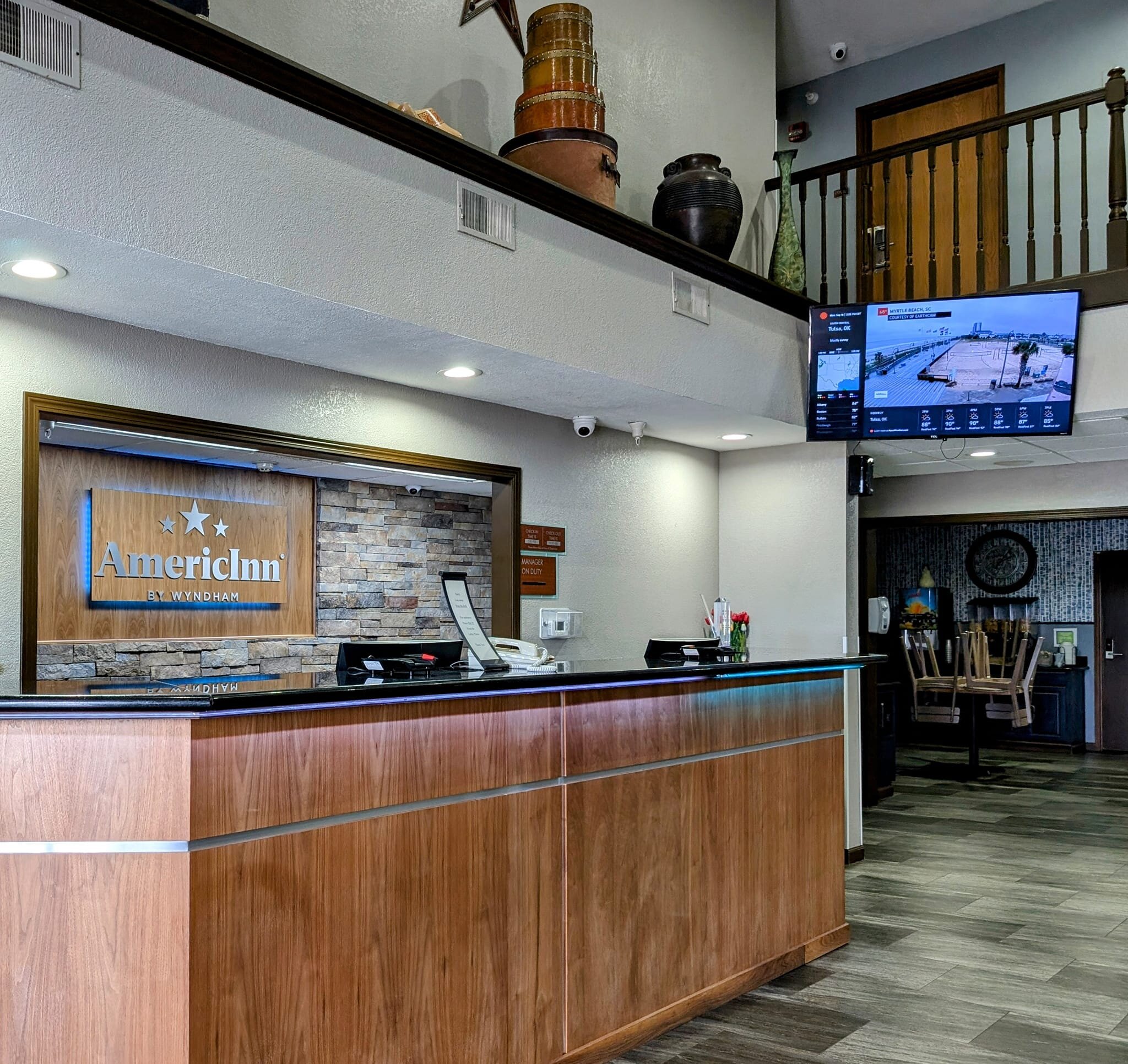 AmericInn by Wyndham Pella-浴室