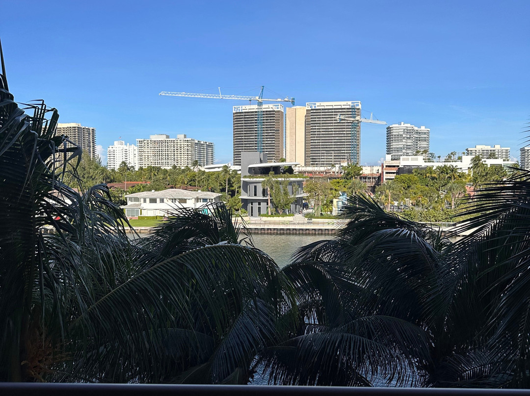 Grand Beach Hotel Bay Harbor主图