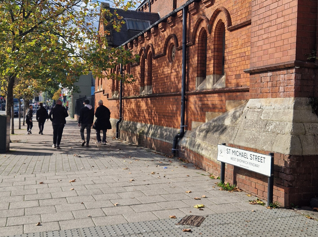 Catholic Church Of Saint Michael And The Holy Angels-西布罗姆维奇必去景点