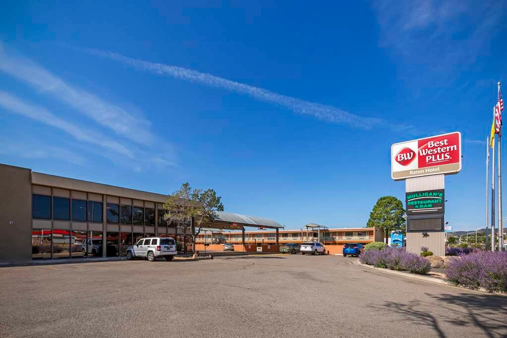 Best Western Plus Raton Hotel主图