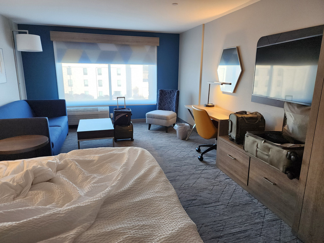 Holiday Inn Express & Suites Tomah By IHG主图