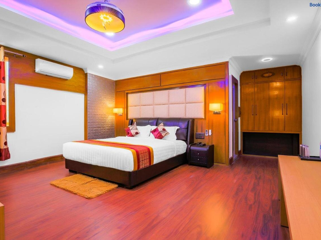 Hotel Intourist Palace