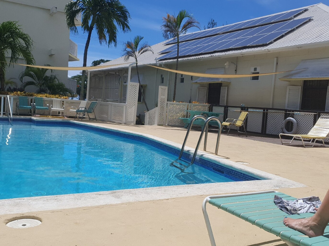 Southern Surf Beach Apartments主图