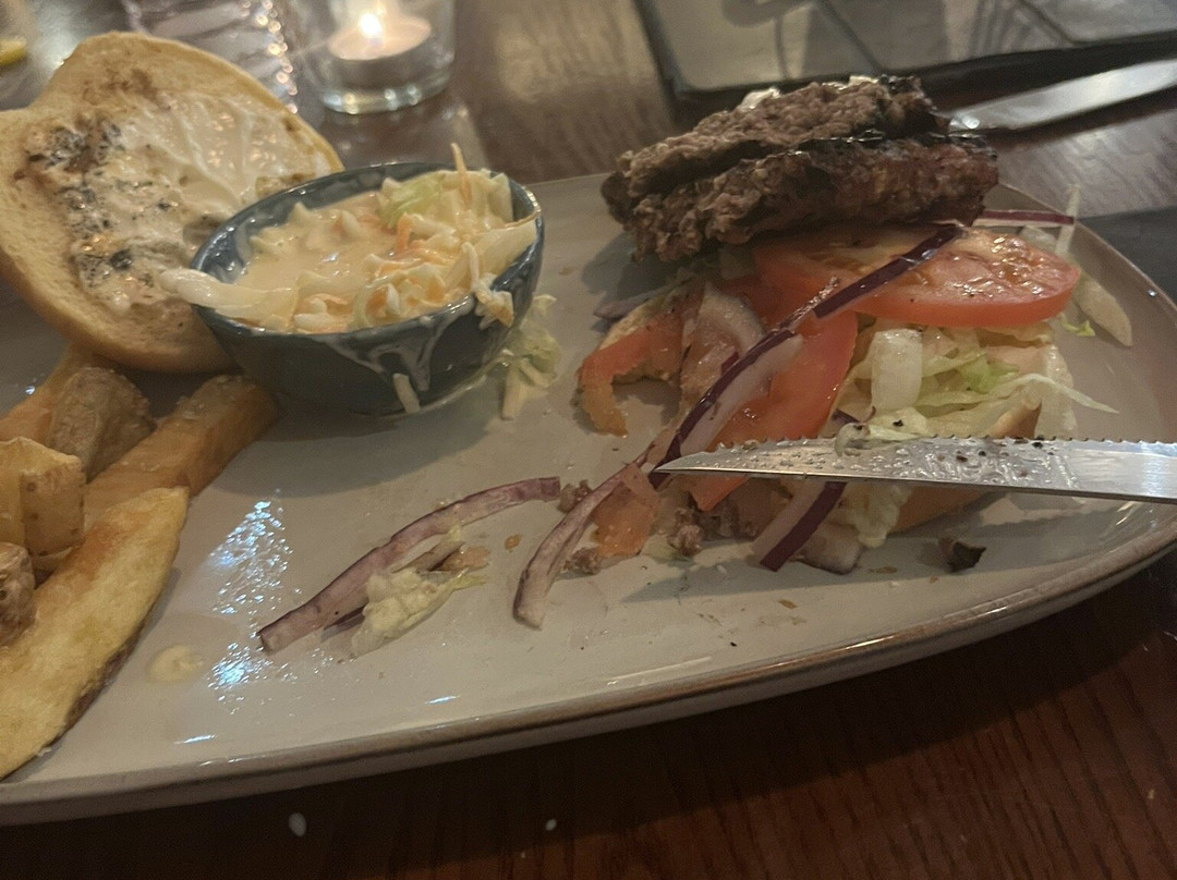 飞行公牛酒店主图