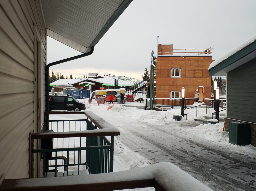 派克斯水畔旅馆主图