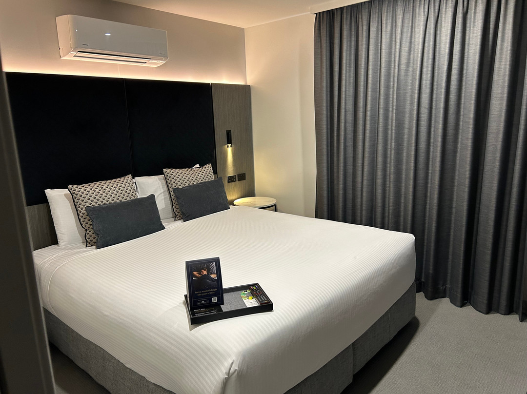 Deco Hotel Canberra主图