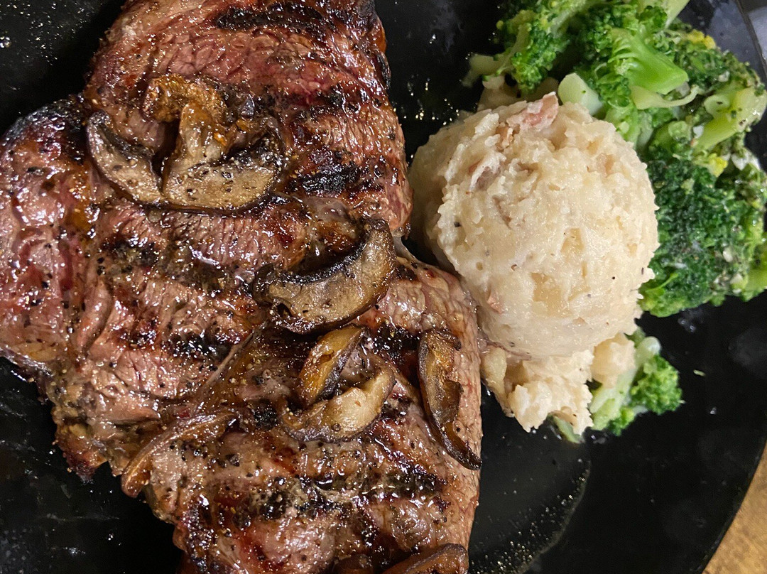 The Estate Restaurant & Lounge