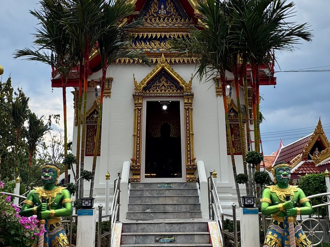 Wat Suwan Khiri Khet-卡伦必去景点