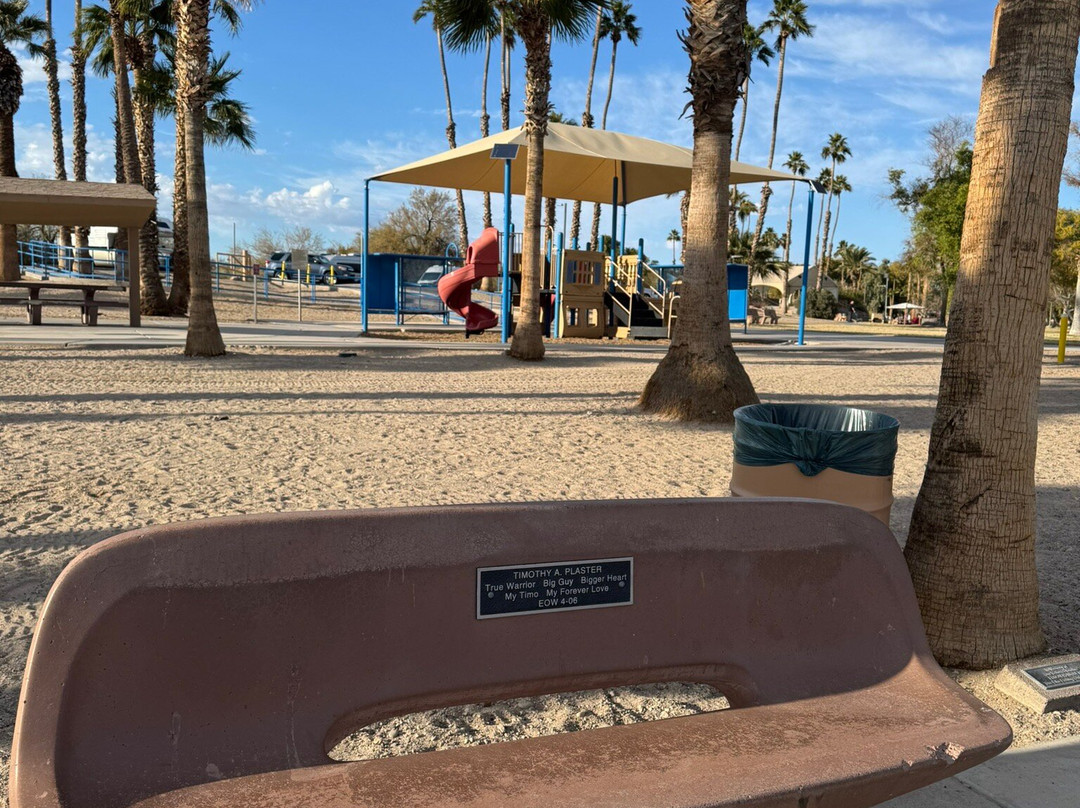 London Bridge Beach-哈瓦苏湖城必去景点