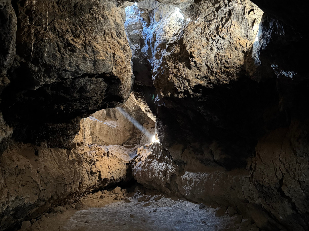 Lava Tube-莫哈韦必去景点