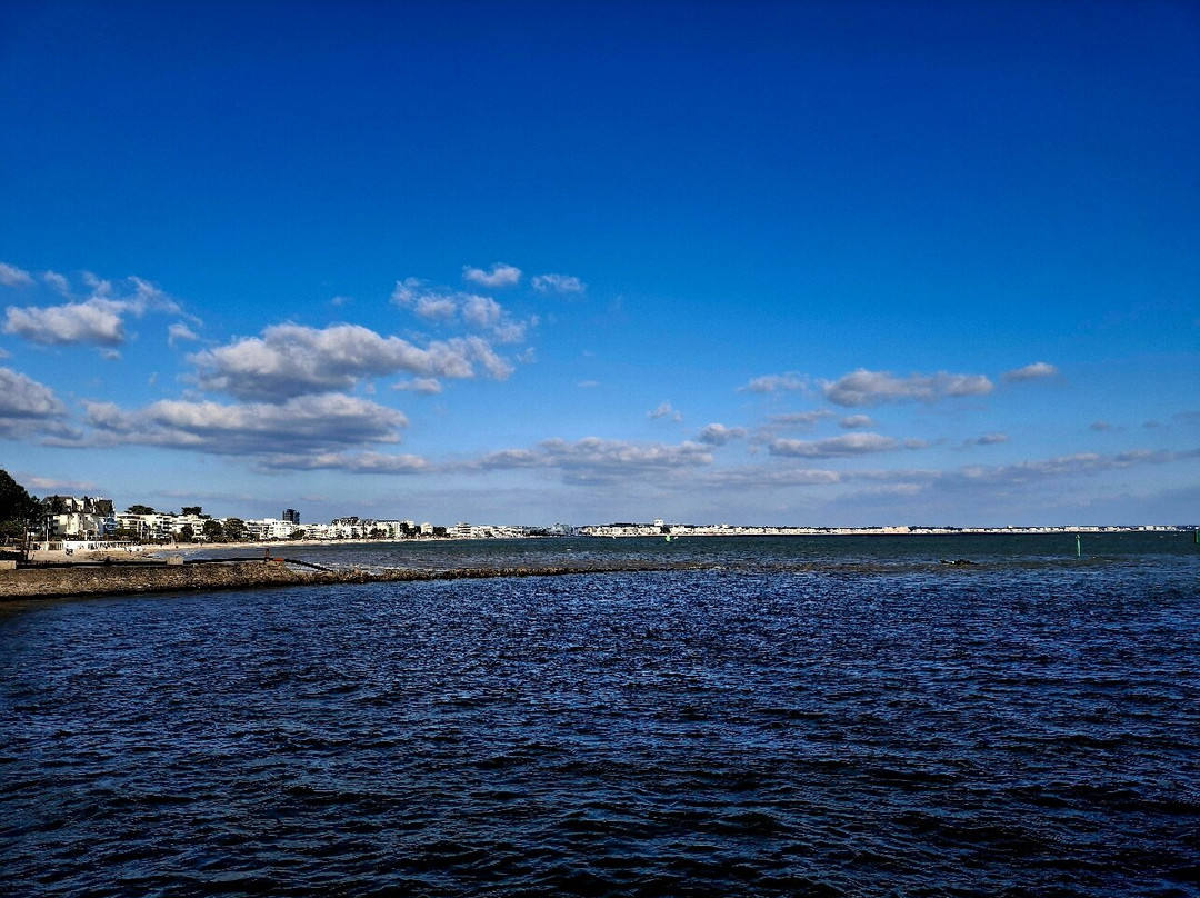 Plage du Nau景点图片