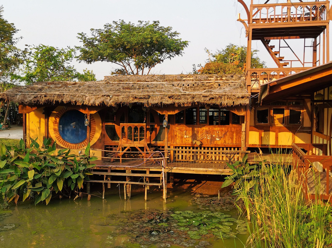 Hobbit House (Baan Suan Noi)景点图片