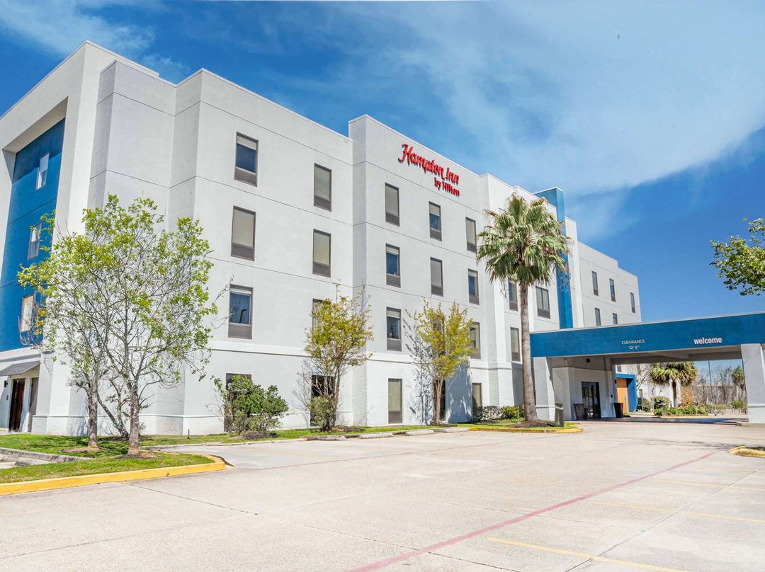 Greenwell Springs酒店住宿-德纳姆斯普林斯希尔顿恒庭酒店