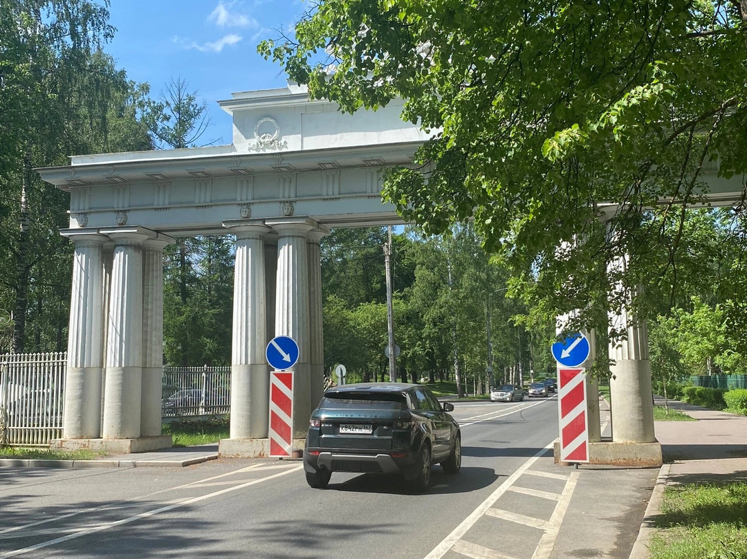 Nikolayevskiye Gates景点图片