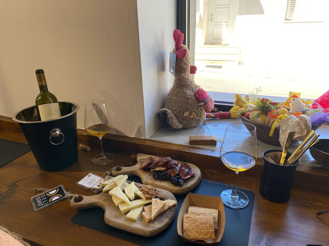 Deli Coast - Wine Bar